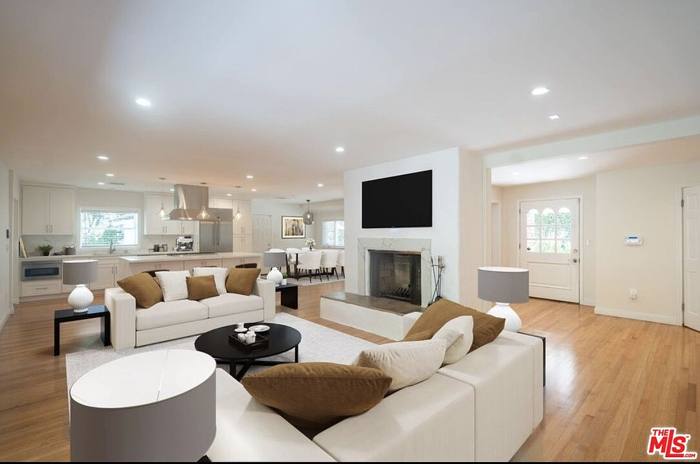 2201 Coldwater Canyon Dr, Beverly Hills, CA 90210, photo 3